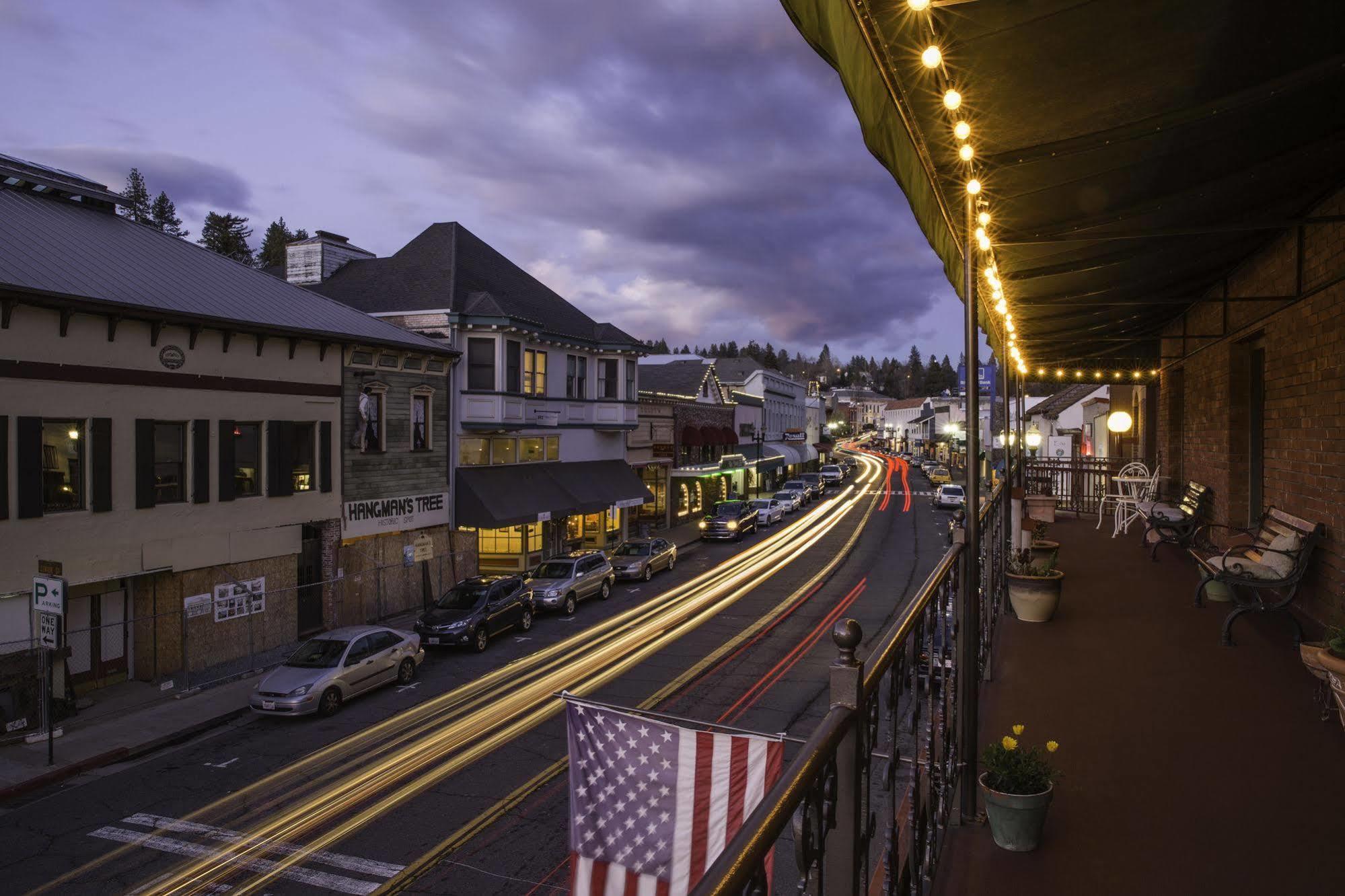 Historic Cary House Hotel Placerville Buitenkant foto