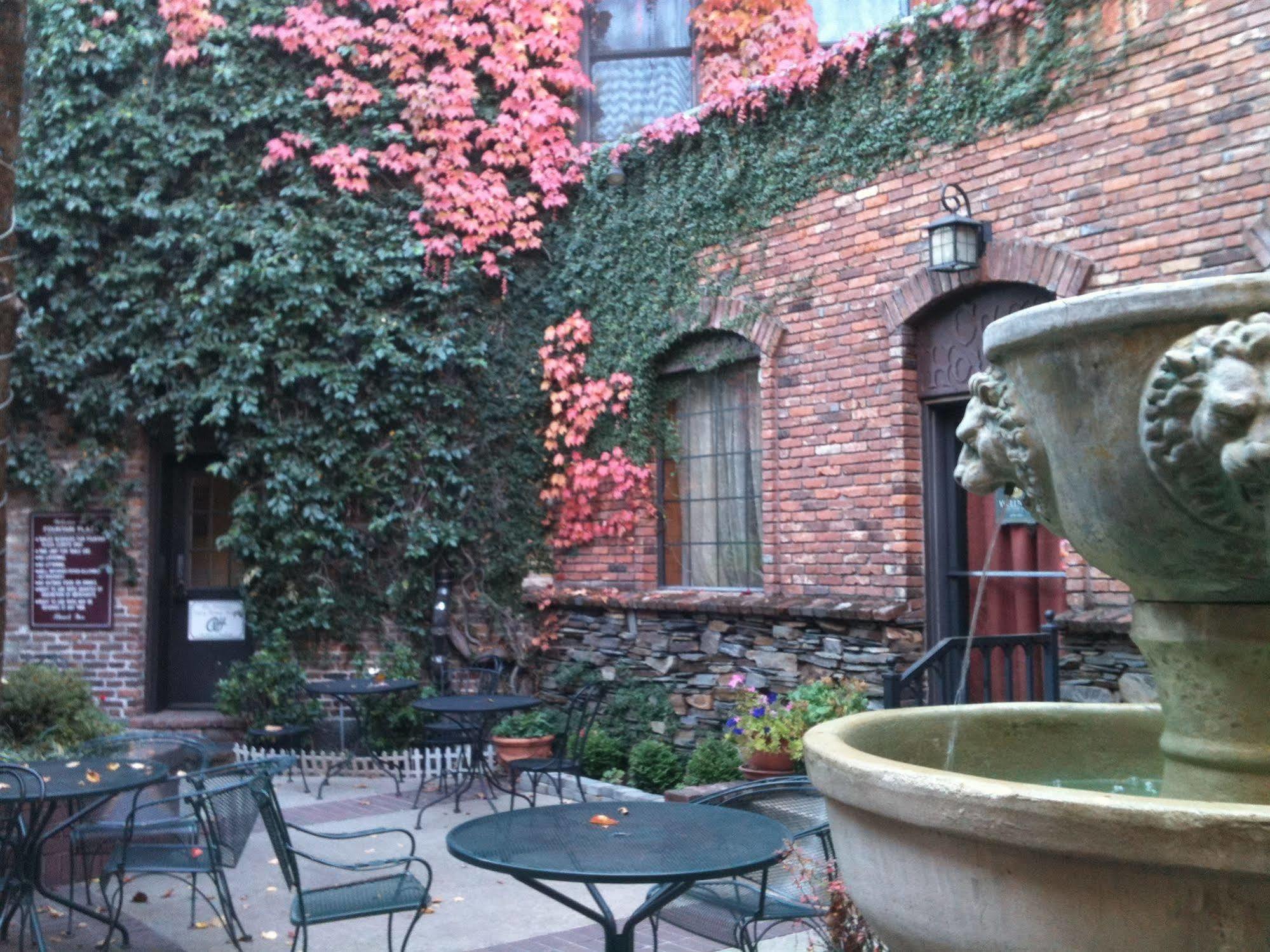 Historic Cary House Hotel Placerville Buitenkant foto